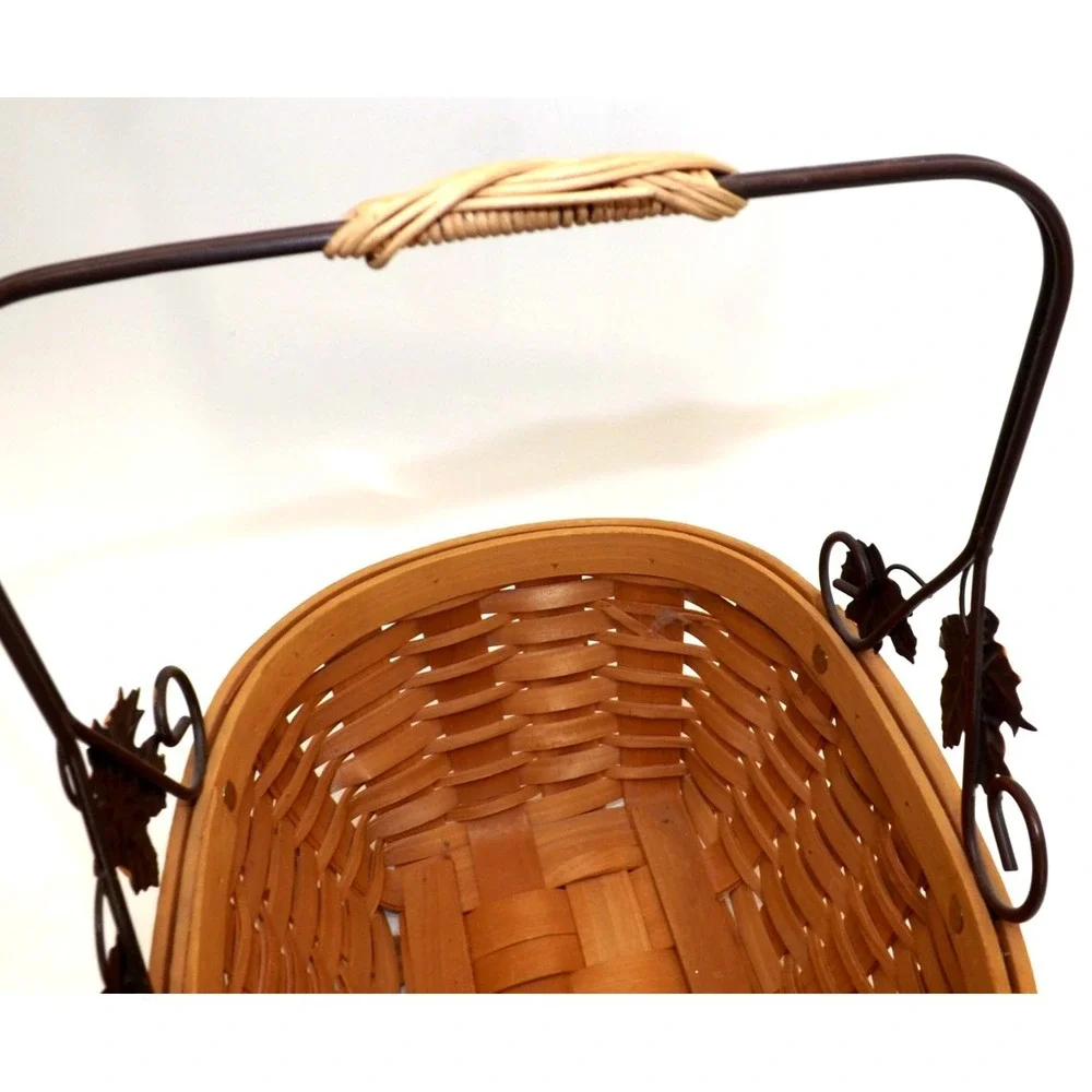 Metal & Wicker Maple Leaf Design Handle Egg Fruit Decorative Basket  8 x 6 x 5